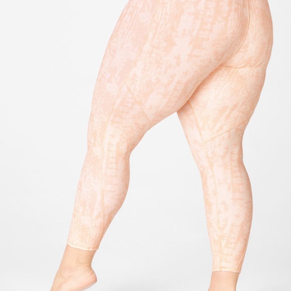 Fabletics Ultra High-Waisted PureLuxe 7/8 - Picture 3 of 6